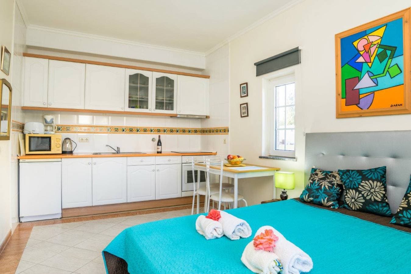 Foto 2 von 13: Studio Anastacio mit Pool, privater Terrasse und WLAN