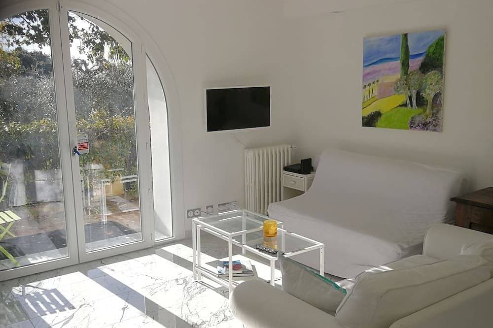 Foto 10 von 30: Lux 1 Schlafzimmer unabhängige Wohnung in Villa, Pool, Meerblick