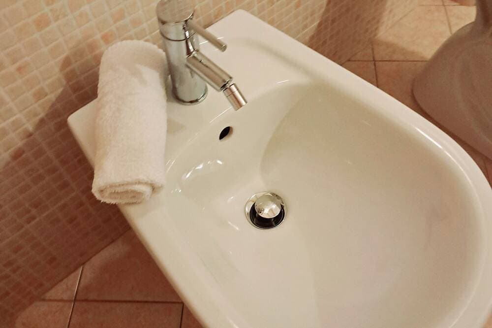 Foto 10 von 25: Burlamacco Gold modern rooms in the center of Viareggio 350 meters from the Sea