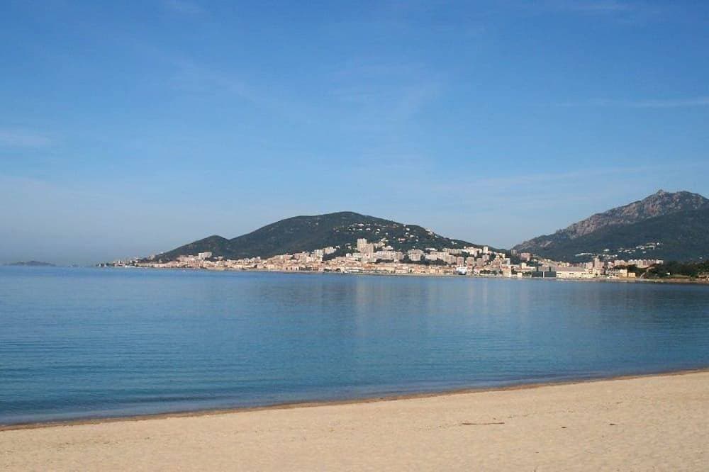 Foto 11 von 21: Wunderb. Studio Blick auf Meer mit Garten ebenerdig zur neuen Villa auf d.Lande