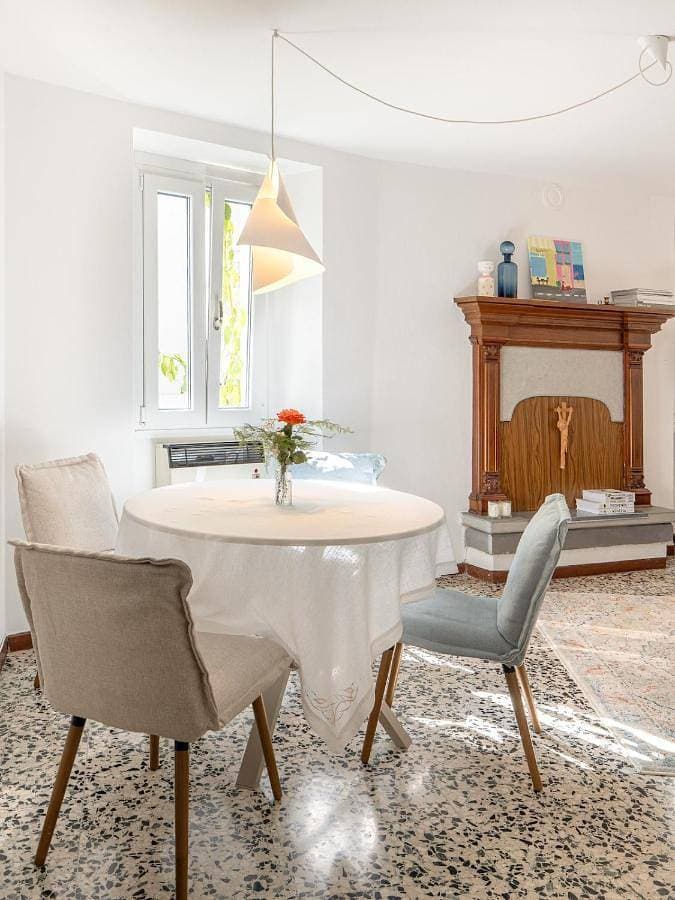 Foto 4 von 15: Two-Bedroom Apartment