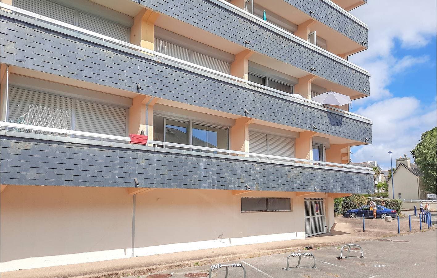 Foto 2 von 26: Modernes Apartment in Strandnähe mit Parkplatz und Kochnische