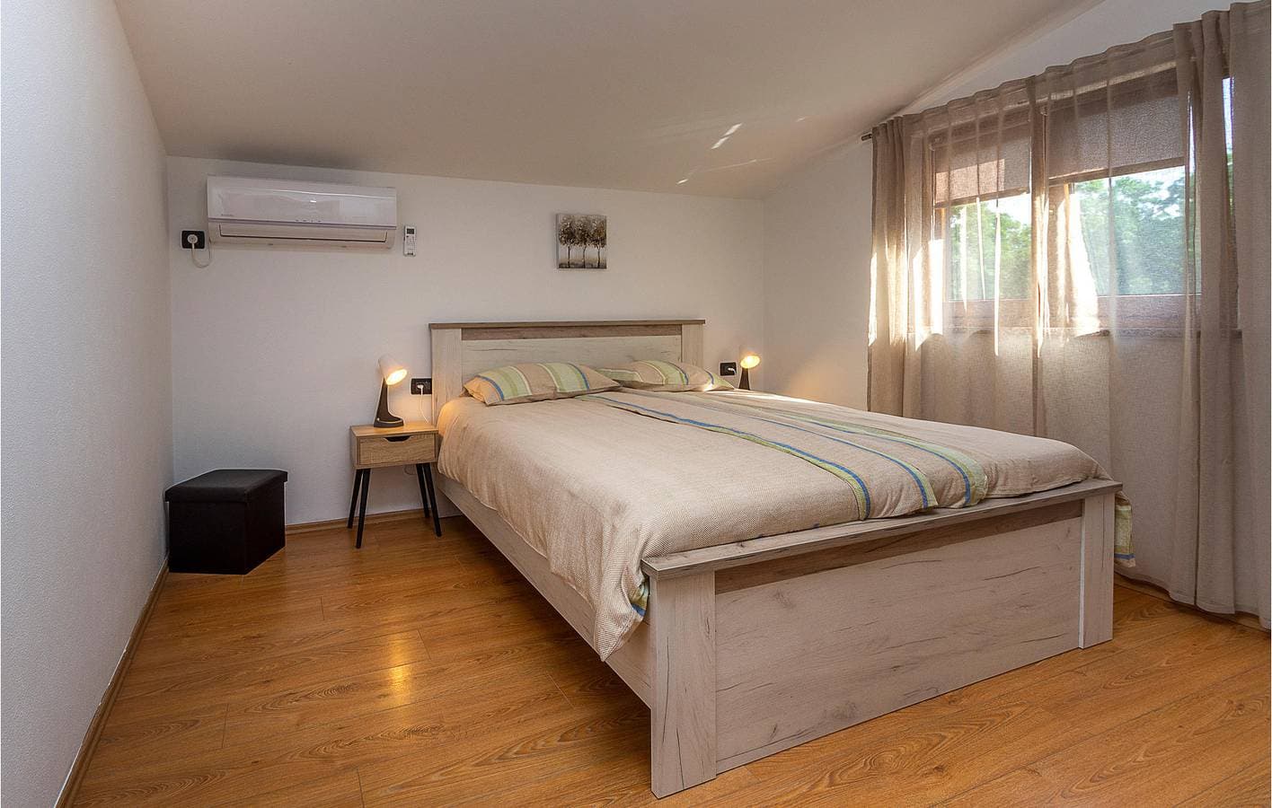 Foto 8 von 31: Geräumige 2-Zimmer-Wohnung mit Terrasse und Annehmlichkeiten