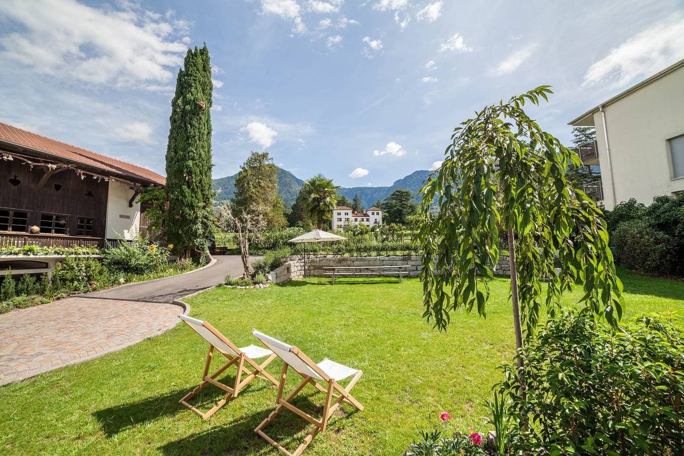 Foto 2 von 18: Ferienwohnung 'Ansitz Layshof Erlebach' mit Bergblick, Gemeinschaftsgarten und WLAN