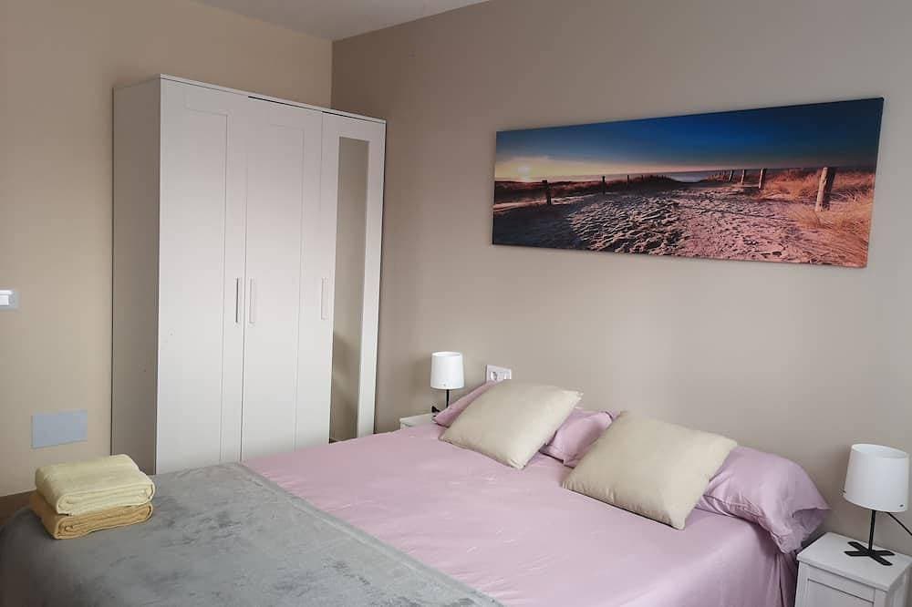 Foto 2 von 28: Full apartment 13 beds and 3 bathrooms near the airport North La Laguna Tenerife