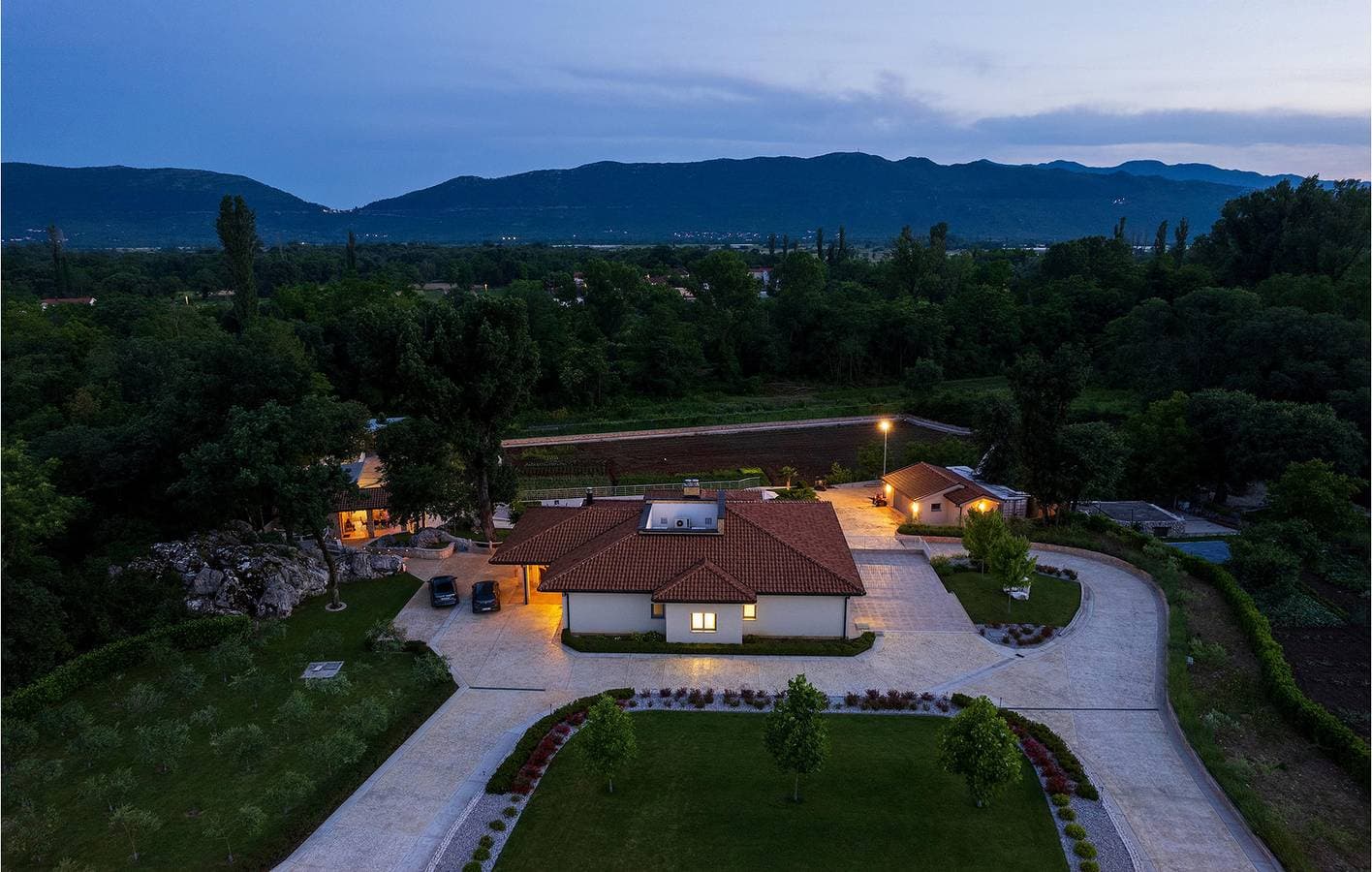 Foto 5 von 61: Ferienhaus für 12 Personen mit Garten