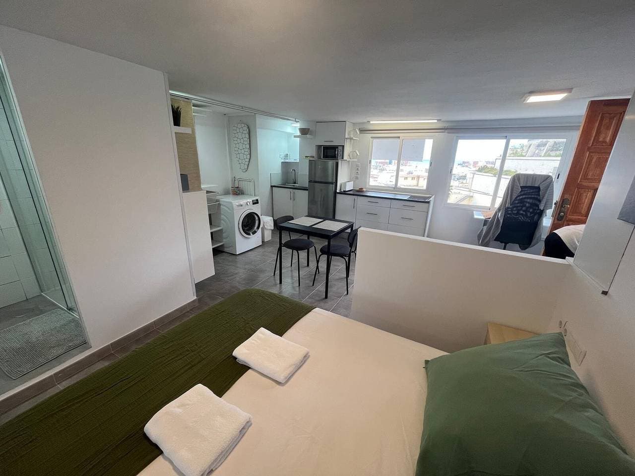 Foto 9 von 31: Ferienwohnung 'Modern Loft Las Palmas Views 2' mit Meerblick und WLAN