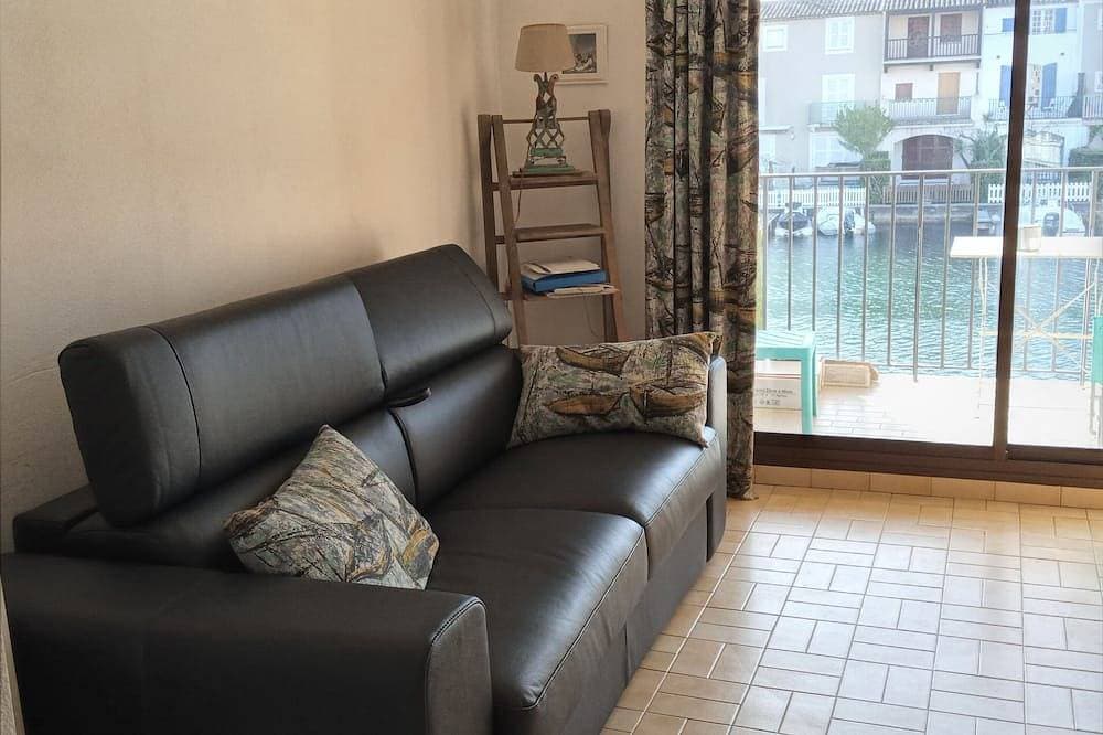 Foto 4 von 16: Port Grimaud - Studio Cab 4 person - Harbor view - access to St Tropez by sea.