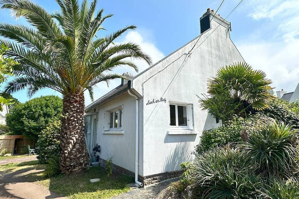 Haus mit geschlossenem Garten in Ploumanac’h 1