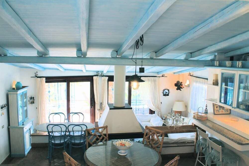 Foto 5 von 30: Luxus-Villa am Meer: ein Juwel Set in der Bucht von Cala Caterina, Villasimius