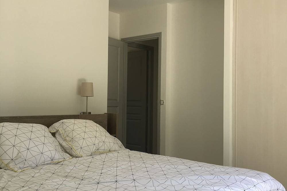 Foto 2 von 30: Air-conditioned detached villa with secure/heated swimming pool and large garden