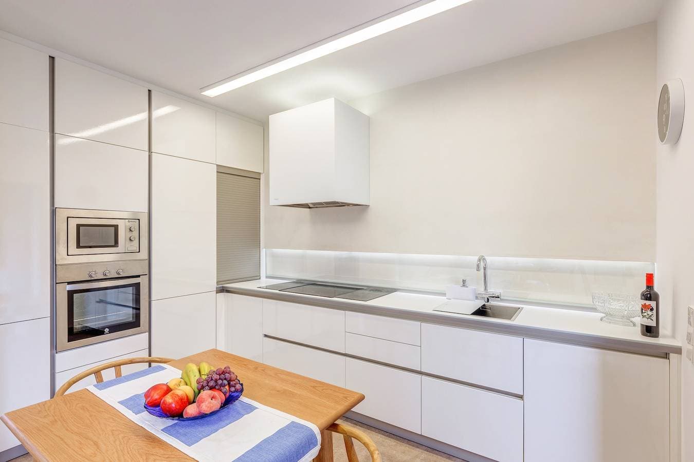 Foto 7 von 28: Ferienhaus nur wenige Meter vom Meer entfernt mit WLAN, Klimaanlage und Terrasse