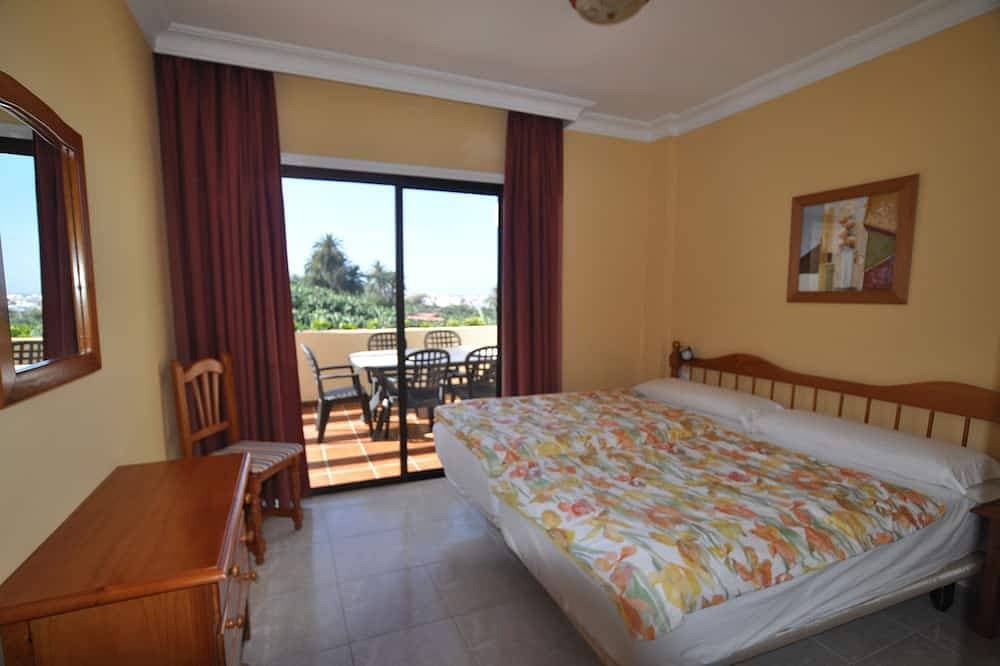 Foto 5 von 23: Sonniges Terrassenapartment direkt am Meer mit Traumblick