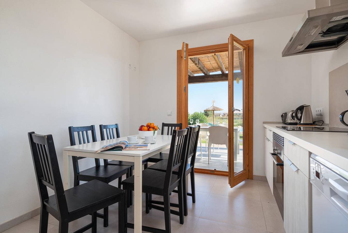 Foto 11 von 36: Es Regalo - Pérgola - Wunderschöne Villa mit privatem Schwimmbad und kostenlosem W-Lan.