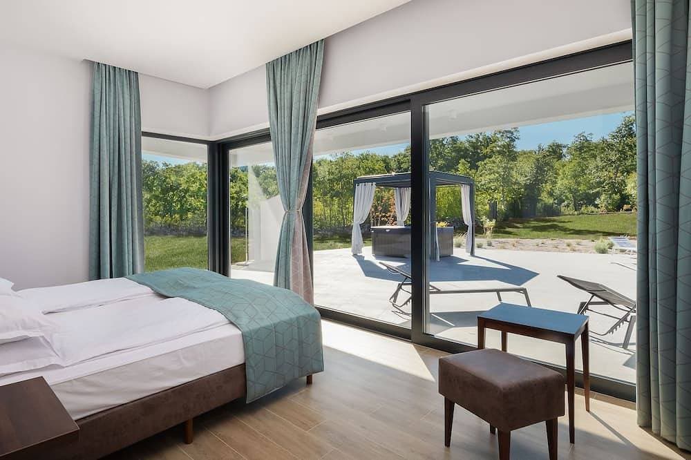 Foto 2 von 30: Exclusive five star villa