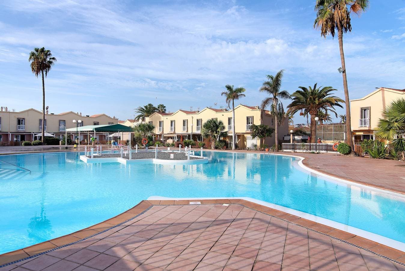 Foto 3 von 24: Ferienwohnung 'Oasis Pool View' mit Gemeinschaftspool, WLAN und Klimaanlage