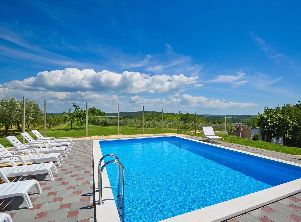 Foto 10 von 31: Familienvilla in Buje mit Pool und Meerblick