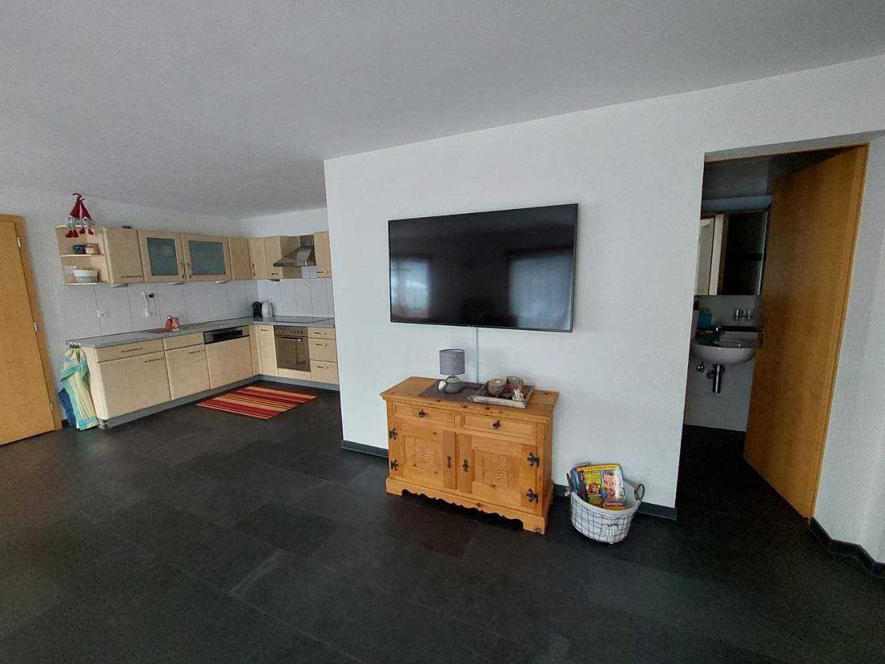 Foto 8 von 18: Two-Bedroom Apartment