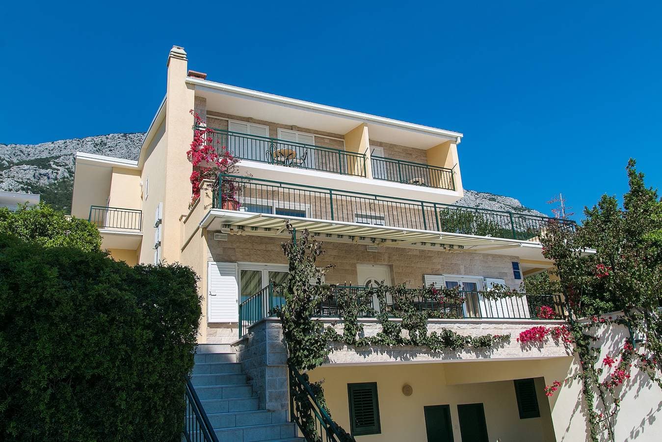 Foto 3 von 20: Zimmer mit Balkon und Meerblick Brela, Makarska S-2717-a