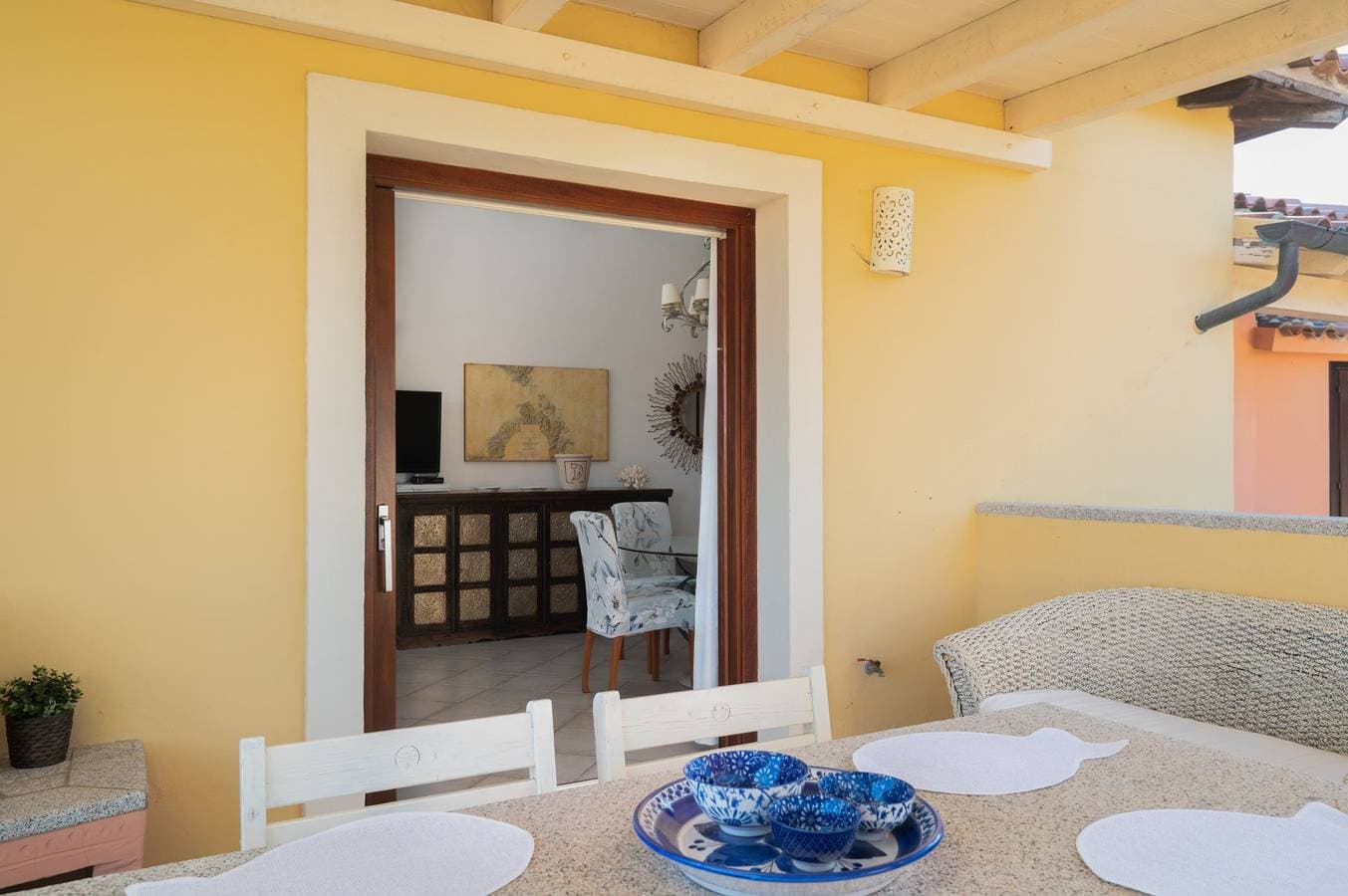 Foto 12 von 34: Ferienwohnung für 4 Personen mit Terrasse