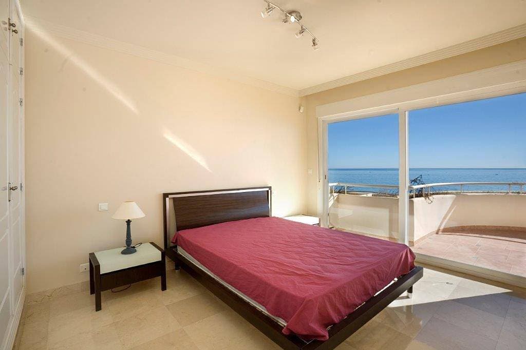 Foto 3 von 27: Ferienwohnung für 7 Personen mit Terrasse