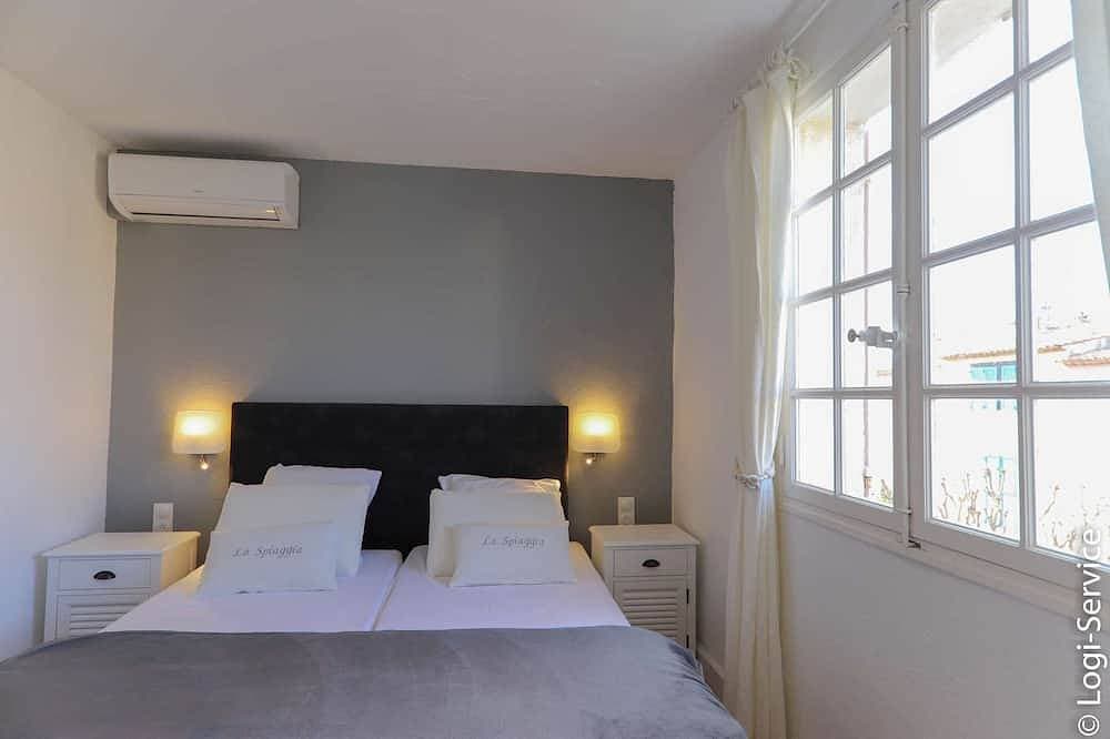 Foto 2 von 11: Wunderschöne klimatisierte Wohnung für 4 Personen mit Panoramablick auf das Meer über den Golf von Saint-Tropez