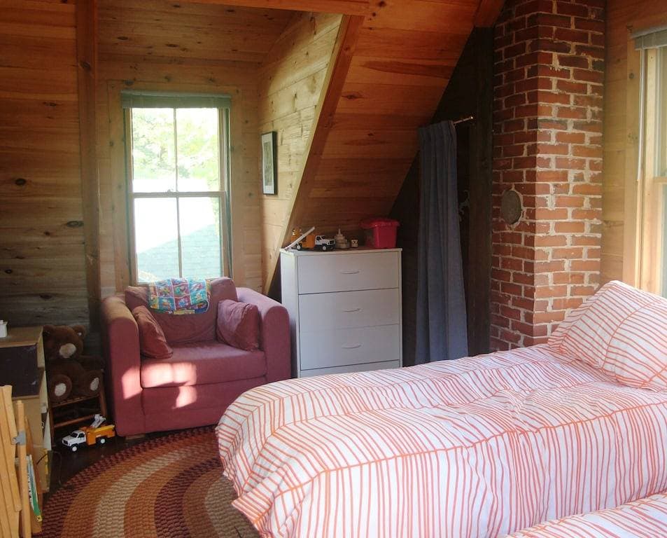 Foto 8 von 29: Waterfront Sommer Home mit Sea Breezes, Sonnenuntergänge, und Schwimmen von den Felsen