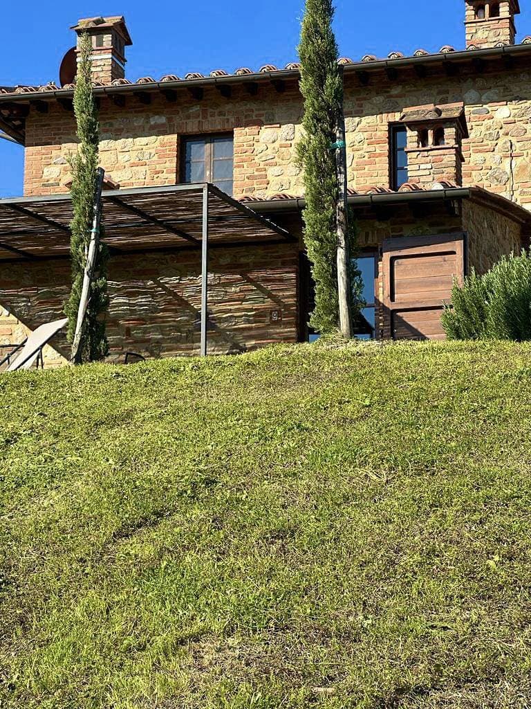 Foto 5 von 23: Ferienhaus für 4 Personen mit Pool