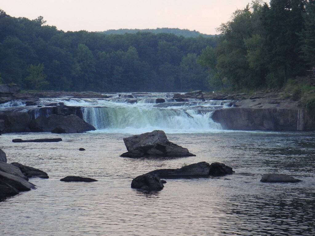 Foto 4 von 38: Heart Of Ohiopyle Ferienhaus, in der Stadt Ohiopyle gelegen.
