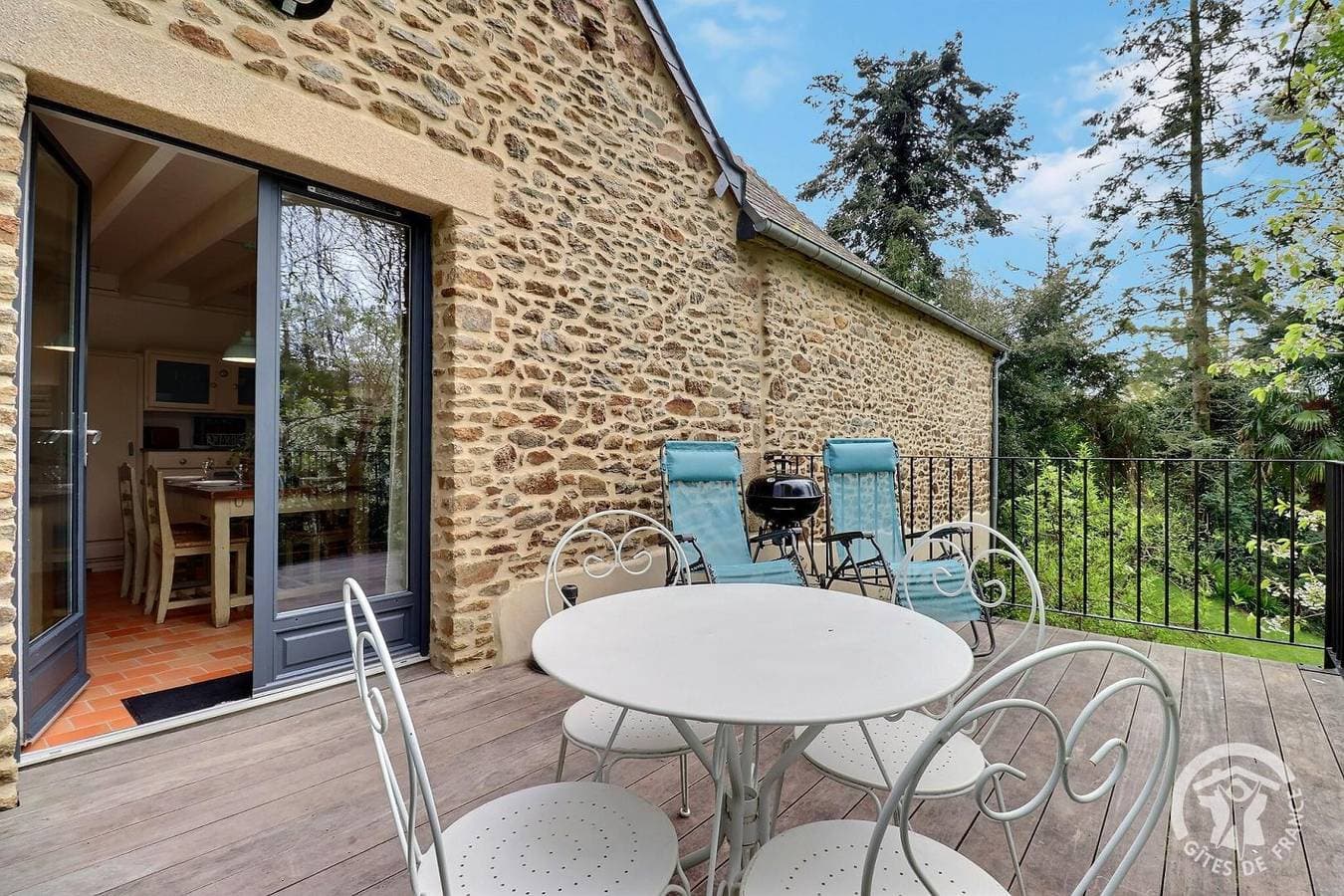 La Terrasse aux Hirondelles 1