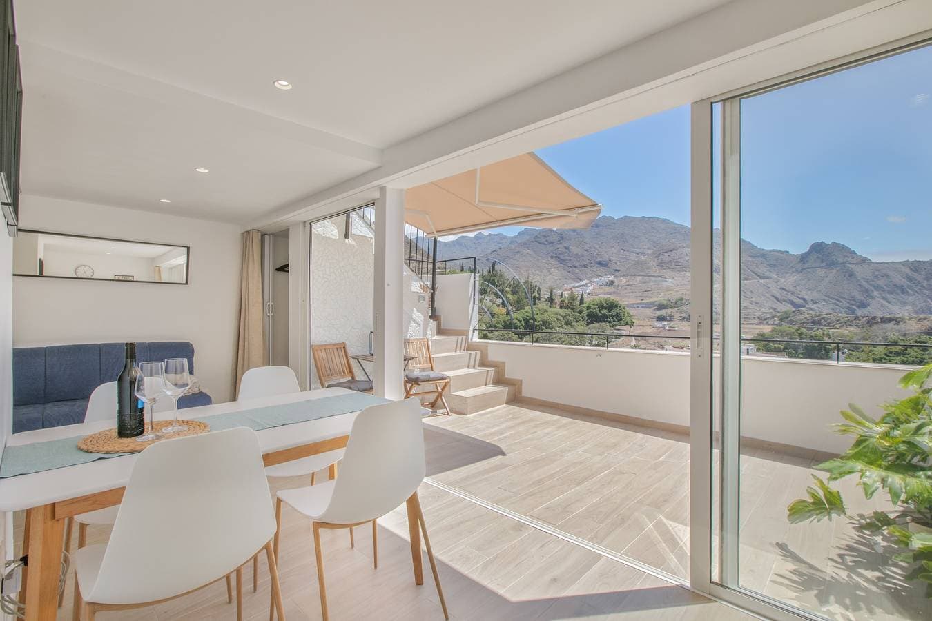 Foto 7 von 31: Ferienwohnung 'Atlantic Sunrise' mit Meerblick, WLAN und Klimaanlage