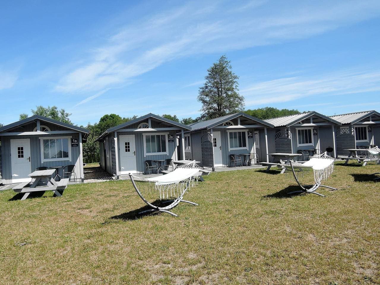Ferienhaus in Dziwnówek am Meer und See 1