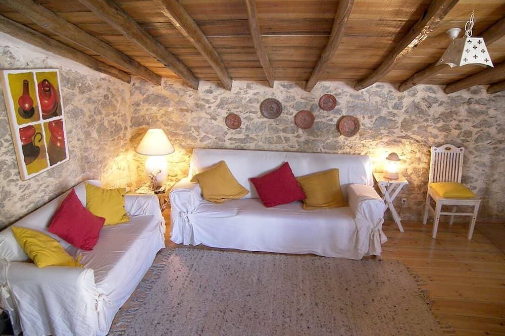 Foto 9 von 30: Romantische Villa w / Terrasse und Pool, absolute Privatsphäre