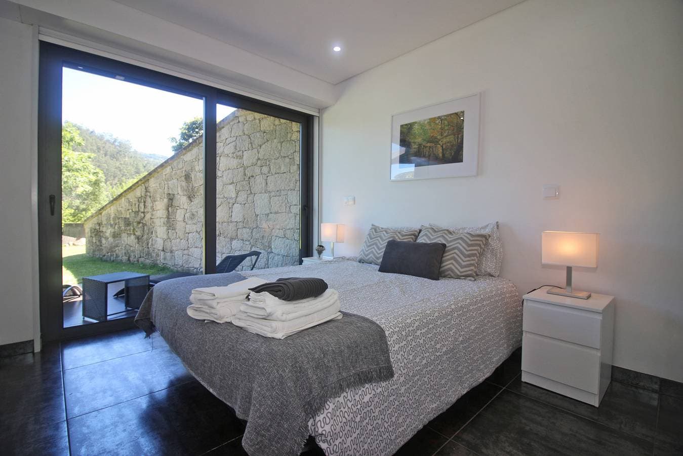 Foto 10 von 16: Apartamento Corço - Casas Barca do Rio - Gerês