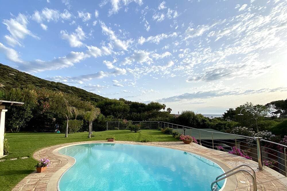 Foto 11 von 30: Villasimius Sardinien, Villa mit Pool 150 Meter vom Meer entfernt in Cala Caterina