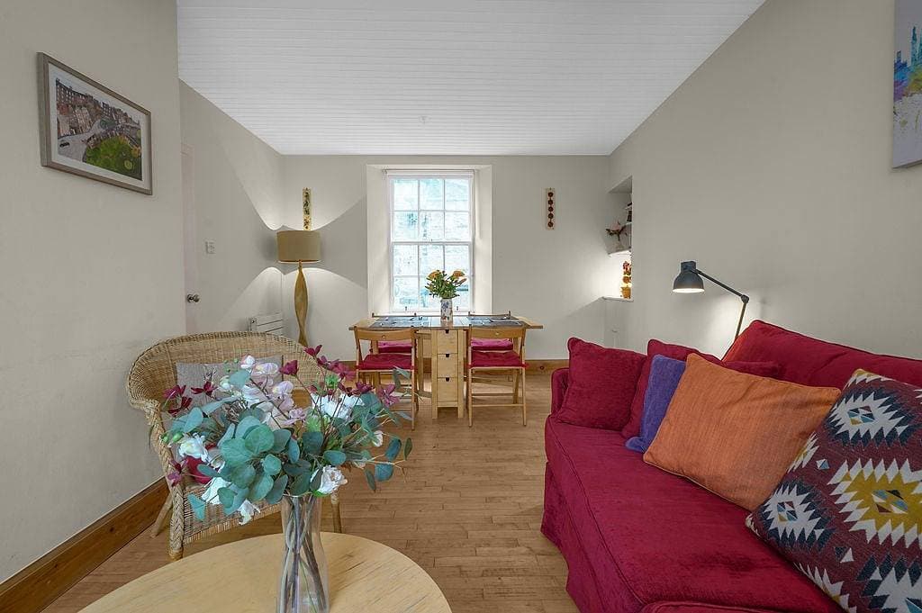 Foto 4 von 19: GuestReady - Charming 2bed in Edinburgh Old Town