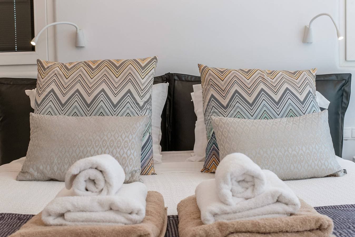 Foto 7 von 31: Apartment 'Narcissus Luxury Suites - Ariadne' mit Meerblick, WLAN und Klimaanlage