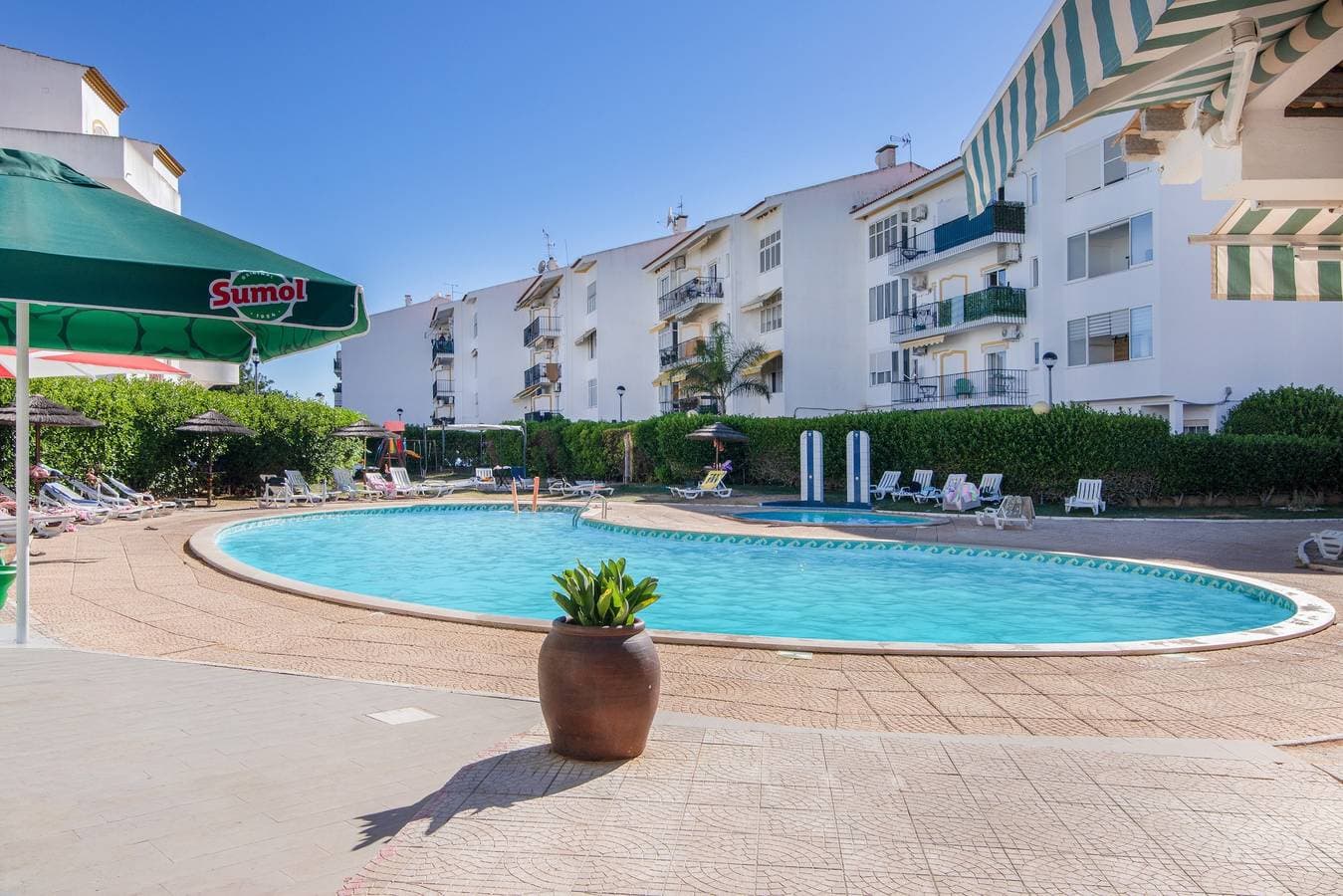 Foto 2 von 23: Apartment 'Pool' mit Gemeinschaftspool, privater Terrasse und WLAN