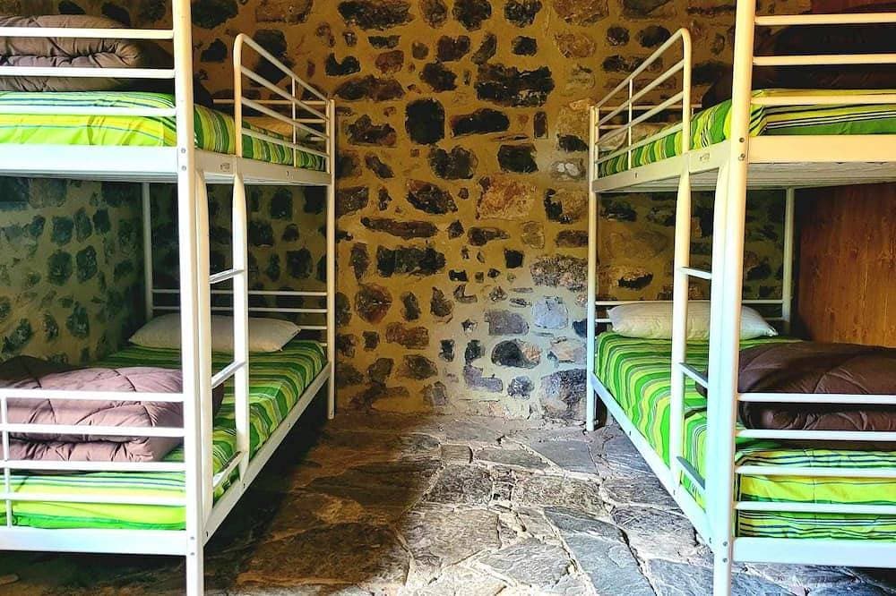 Foto 7 von 30: Das Hotel liegt in einem besonderen Pla D'Inter��s Natural, in der Nähe von Olot