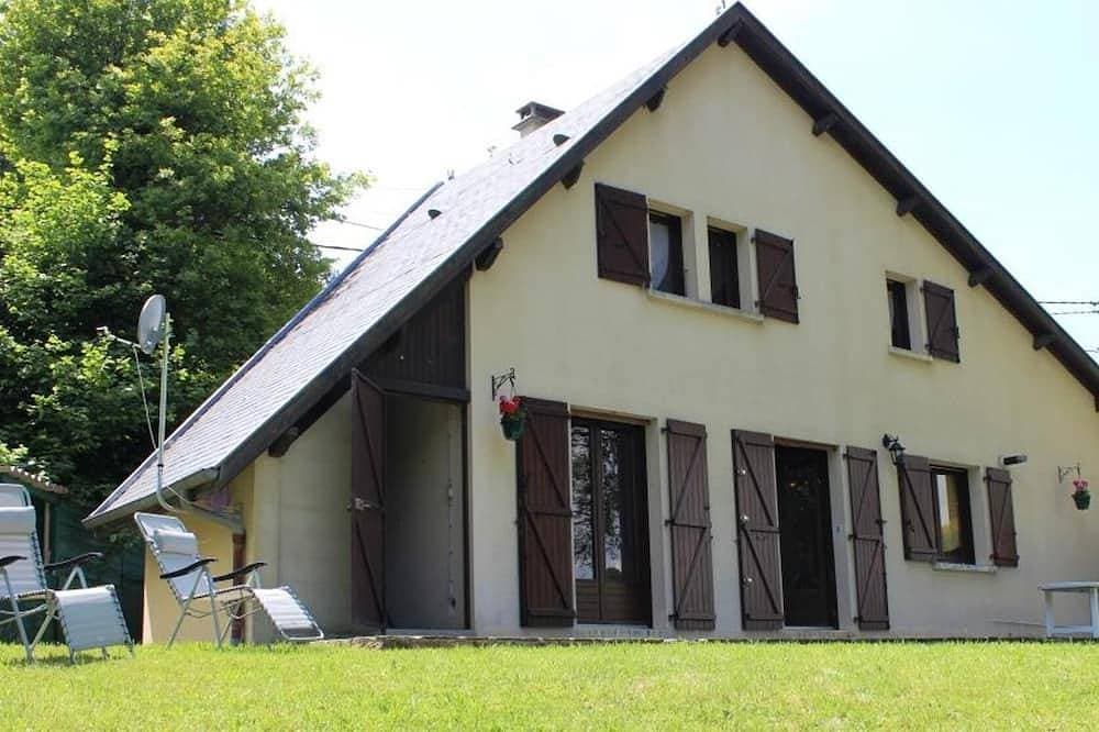 Foto 9 von 16: Maison Lac de Pareloup, \"Die Füsse Im Wasser\"