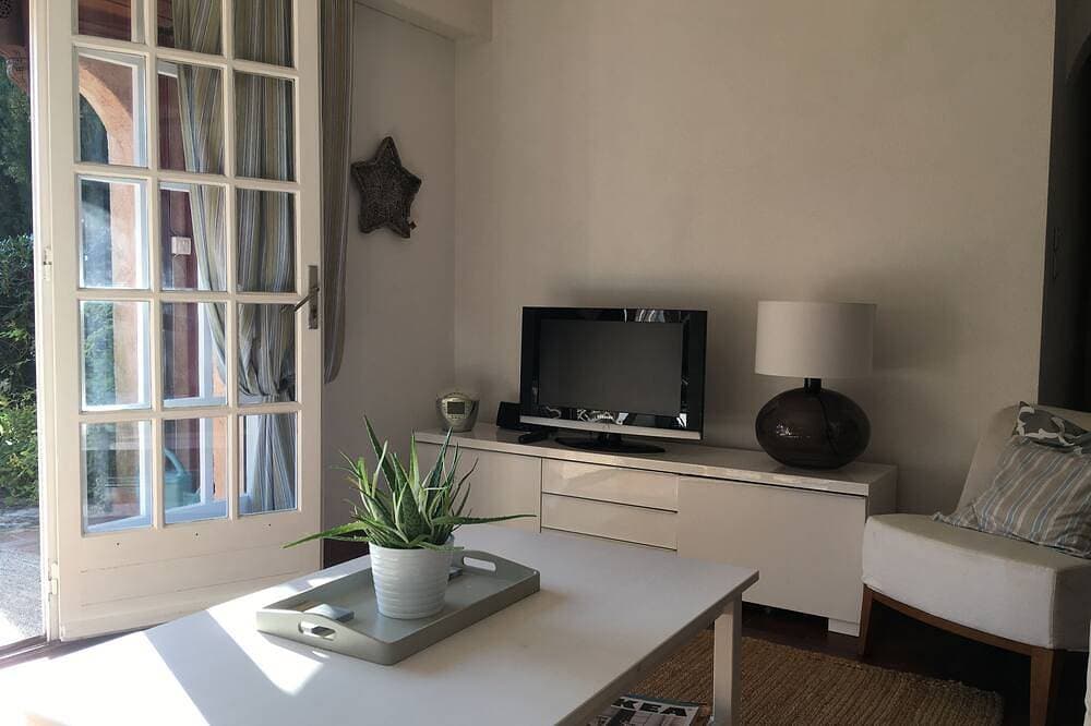 Foto 9 von 30: ** Sonderpreise ** Wunderschönes Strandhaus in der Nähe von St. Tropez - Meerblick - 3 Minuten zum Meer