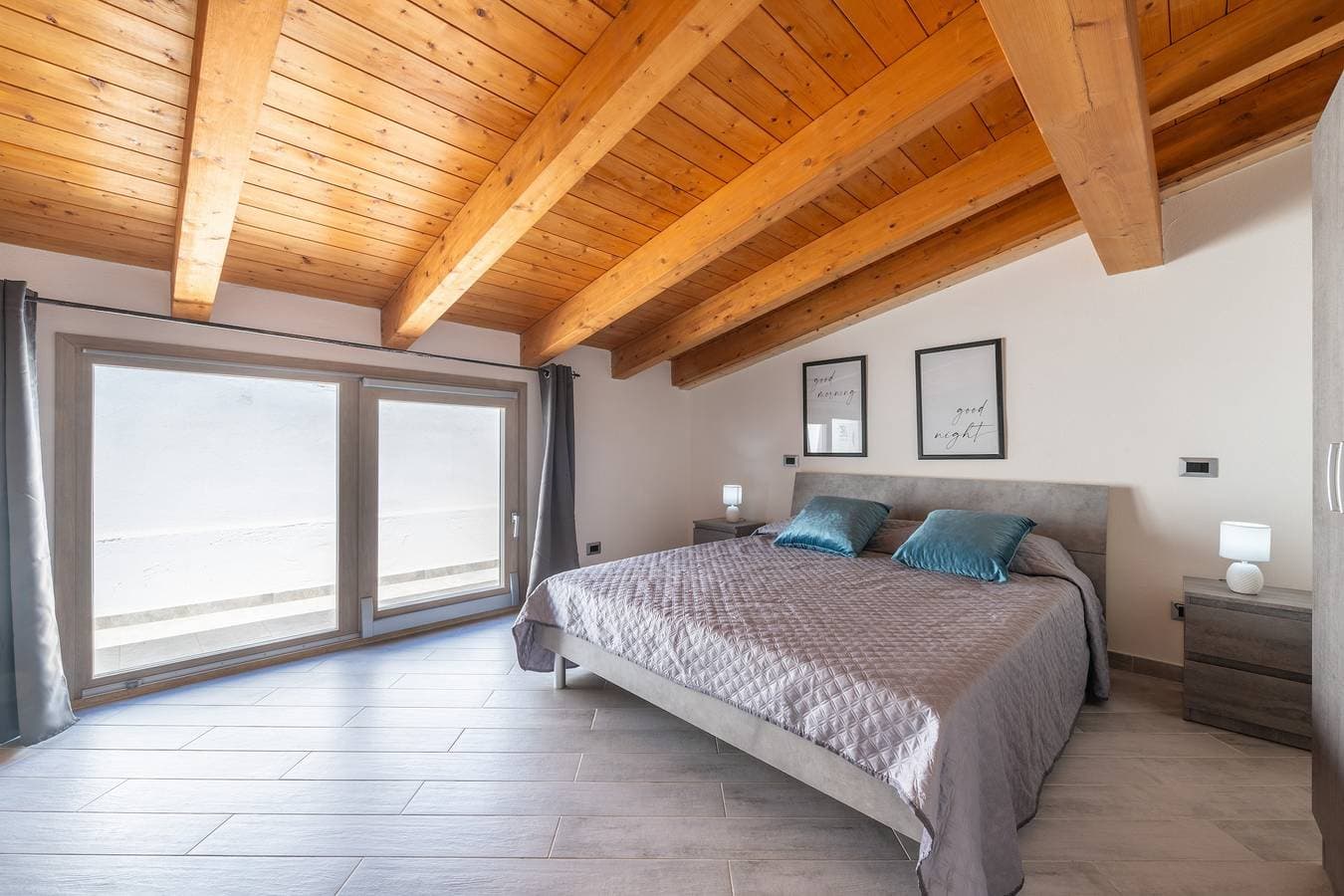 Foto 9 von 24: Ferienhaus 'Meerblick' mit Meerblick, WLAN und Klimaanlage
