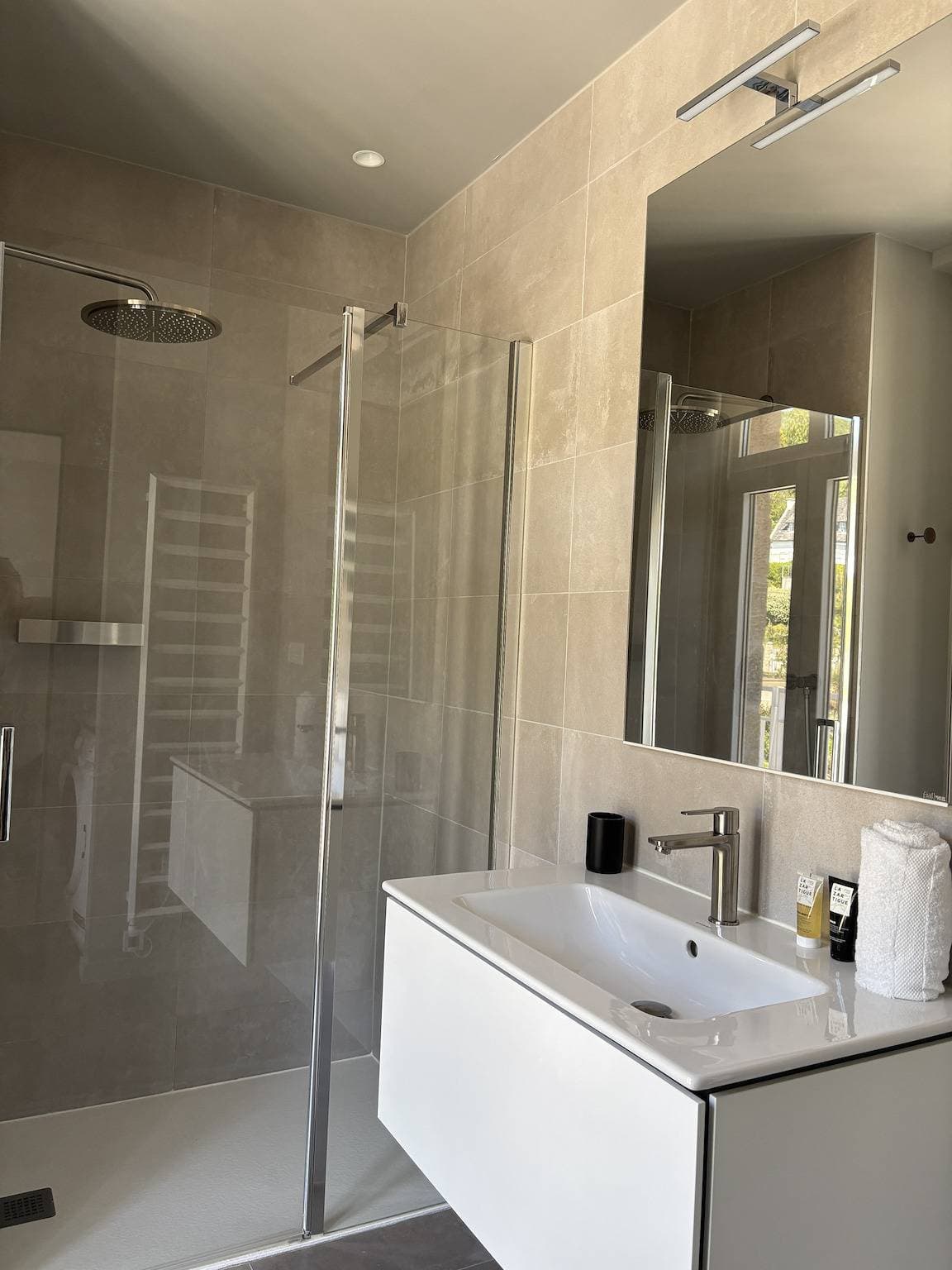 Foto 9 von 38: Toenno T3 · T3 Luxury Apartment with Sea View