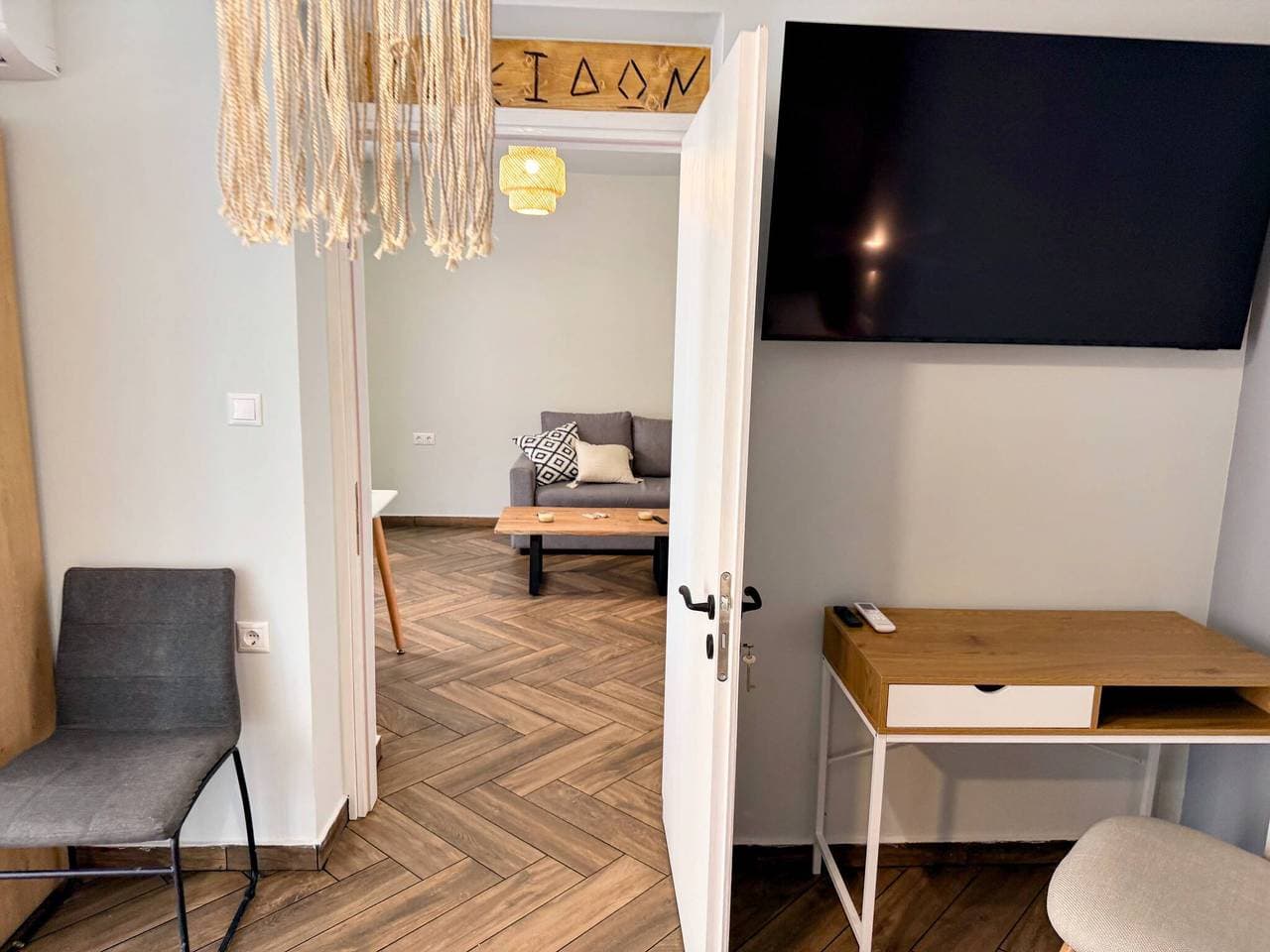 Foto 4 von 25: Amfitriti, 30 Meter zum Strand, 6 Minuten zur Altstadt, 2 Schlafzimmer, 4 Schlafzimmer