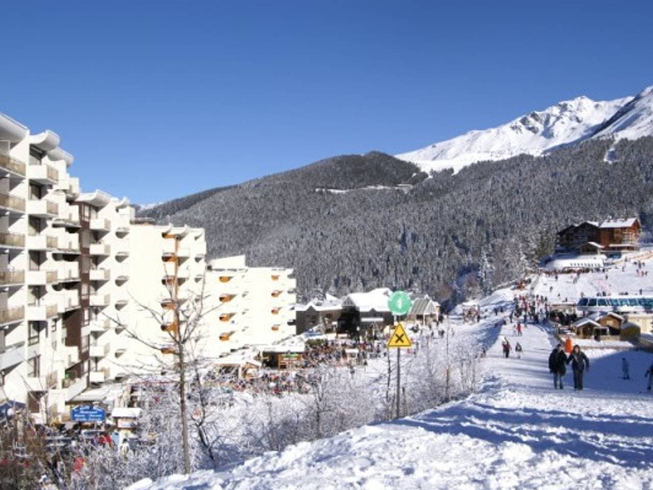 Foto 9 von 10: Studio mit Kabine direkt an der Piste mit Balkon, 4 Betten