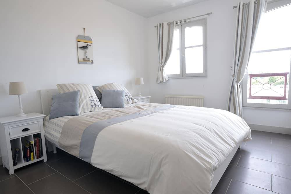 Foto 2 von 25: Neue Wohnung und gemütlich, Panoramablick auf die East Basin,  Honfleur