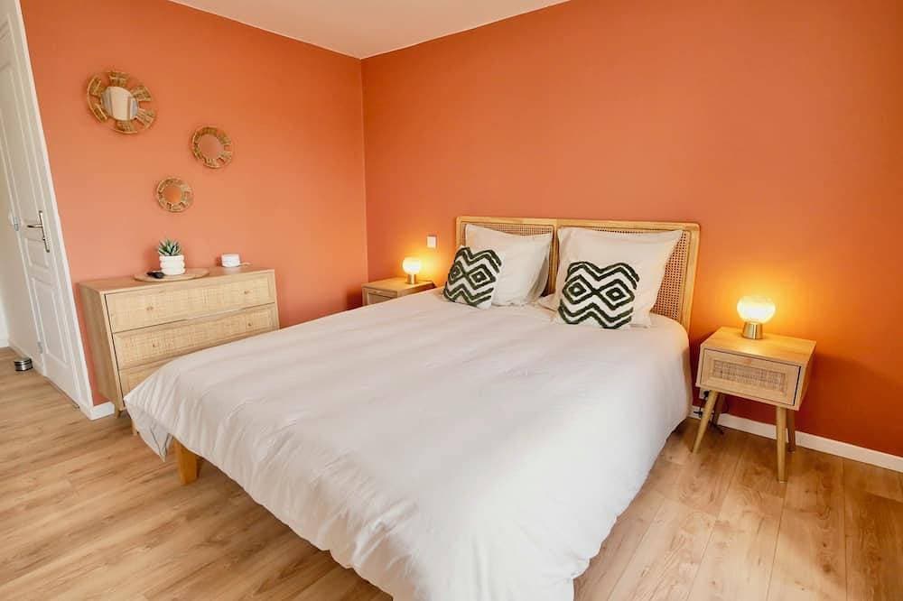 Foto 3 von 18: D-Day Suites carentanlocation.fr: Terra - Downtown / 2-minute walk from the train station