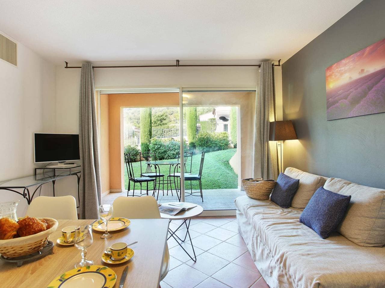 Foto 2 von 35: Studio in Gréoux-Les-Bains nahe Seen