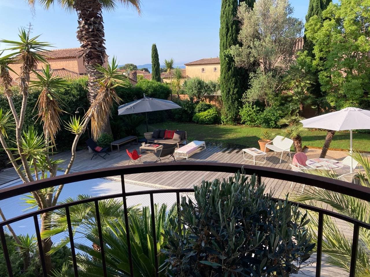 Foto 10 von 22: Geräumige Villa in Carqueiranne für 10 Pers, nahe am Meer