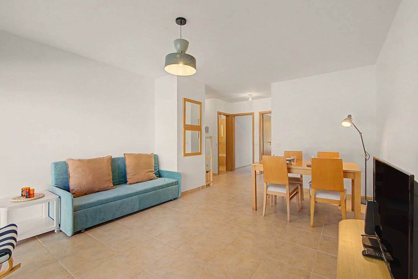 Foto 5 von 25: Sonnige 2-Zimmer-Wohnung in abgeschlossener Anlage mit Pool, 5 Min. vom Strand entfernt